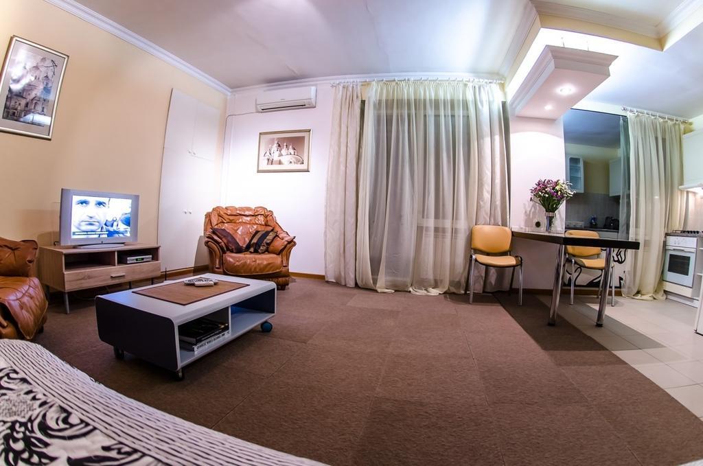 Apartment Triokhsviatytelskaya Street 3 Kiew Exterior foto