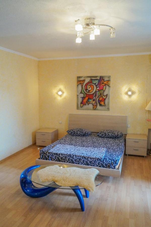 Apartment Triokhsviatytelskaya Street 3 Kiew Exterior foto