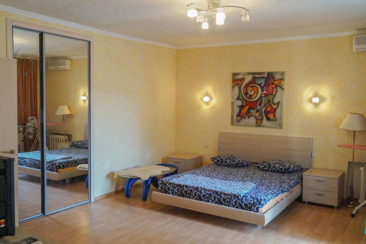 Apartment Triokhsviatytelskaya Street 3 Kiew Exterior foto